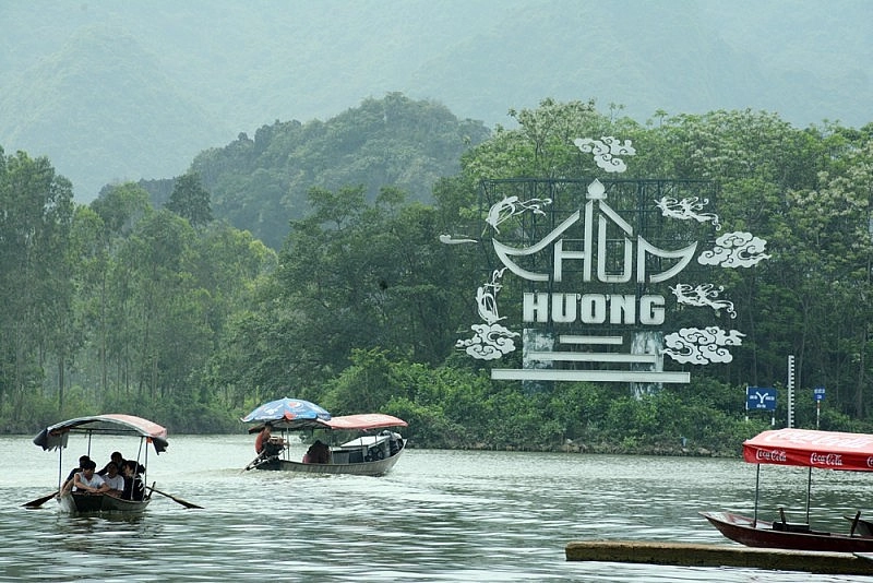 Quần thể di tích thắng cảnh Hương Sơn (Chùa Hương)